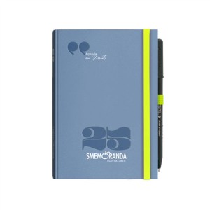 Smemoranda Every Day - Agenda Giornaliera B6 2025 12 Mesi Ghiaccio con Elastico e Penna Copertina Rigida